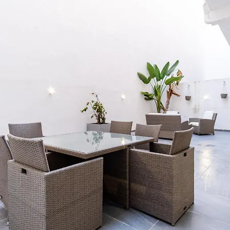 Spacious 3br With Big Balcony And Prime Location *