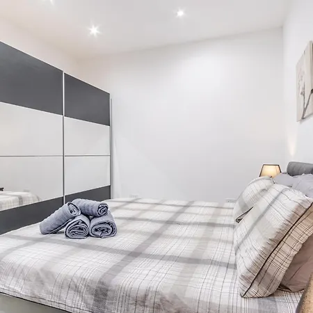 Spacious 3br With Big Balcony And Prime Location * Mellieha