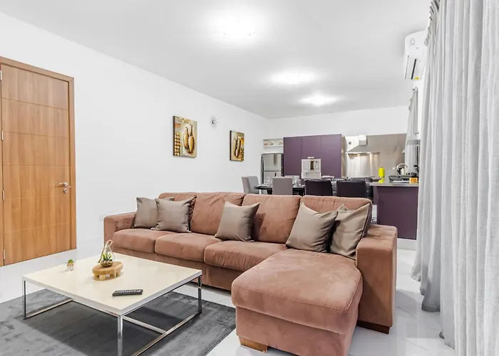 Spacious 3br With Big Balcony And Prime Location Casa de Férias